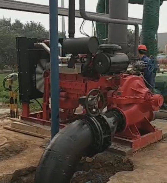 東營*化工有限公司二期項目工地，固定式柴油機泵現(xiàn)場調(diào)試
